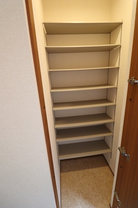 コンフォール瑞江９の玄関