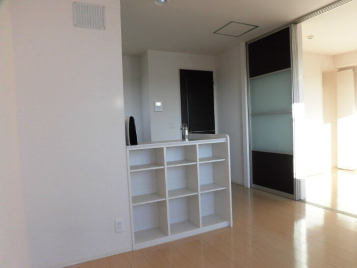 カランドリエの居間・リビング