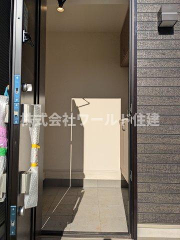 国立谷保833番の玄関