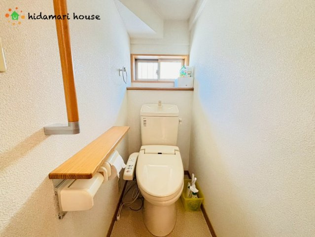 上尾市西宮下4丁目　中古戸建のトイレ