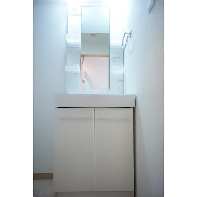 ＲＡＦＦＩＮＥ　ＴＥＲＲＡＣＥの洗面所