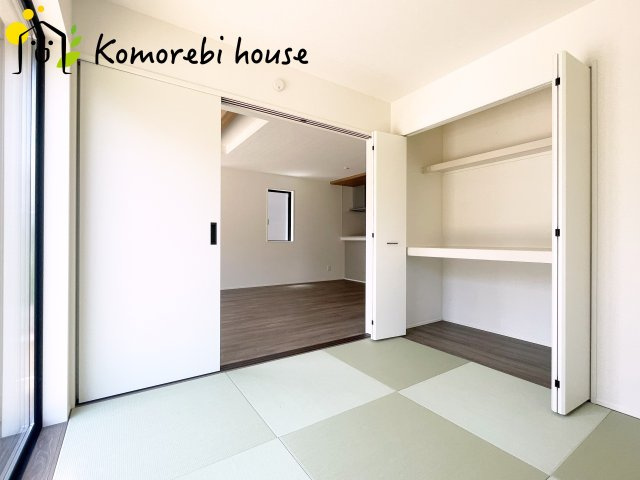 北本市東間　4期　新築一戸建て　グラファーレ　01の和室|和室があれば客間としても活用できます