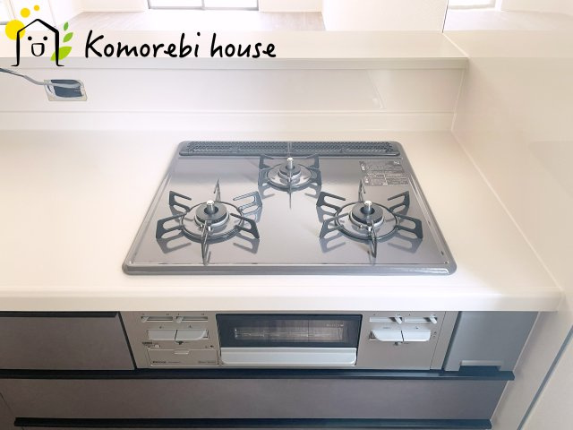 北本市東間　4期　新築一戸建て　グラファーレ　01のキッチン|キッチンでお料理をお楽しみください