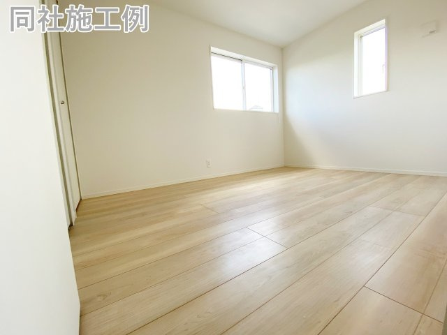 新築戸建　クレイドルガーデン曽我部町寺長縄手の洋室|同社施工例
