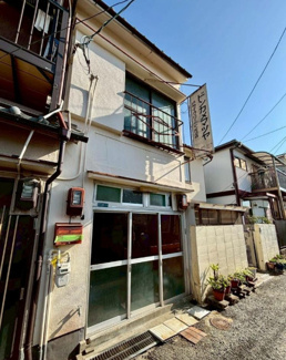 【外観】 | 尼崎市大庄北５丁目中古テラスハウス　浴室新品 | 昭和４２年３月建築の中古テラスハウスです♪お好きなリフォームを楽しんでみませんか？浴室は新品です！！