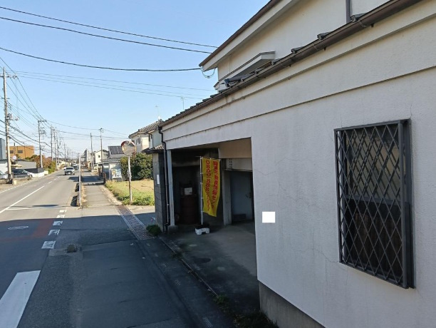 敷地面積102坪　売地　川越市松郷の前面道路含む現地写真|北側10ｍ公道、13.5ｍ接道！