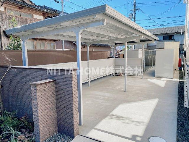 メゾン　ド　ソワのエントランス|屋根付きの駐輪場は無料です◎