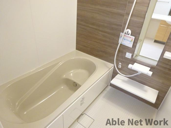 Casa(カーサ)EXE　A(エグゼエー)の浴室|追い炊き、浴室乾燥機付き