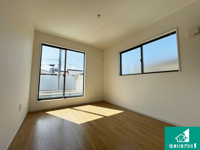 守山市岡町　第1期　新築一戸建ての洋室|シンプルな洋室は、自分好みのインテリアが楽しめます♪ご家族とインテリアや家具を選びに行くのは新築購入時の醍醐味の一つです。ぜひお楽しみください♪