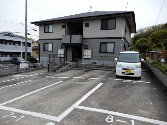 テンハロンベットの駐車場
