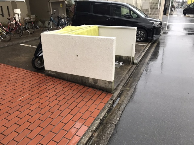 稲熊ビルのその他|ゴミ回収場です。色仕様は現況優先になります。