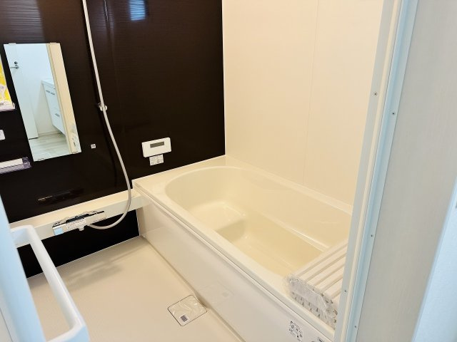八王子市　本町　新築一戸建て　４期の浴室|～のびのびくつろげるバスルーム　１日の締めくくりに癒やしのバスタイムを～