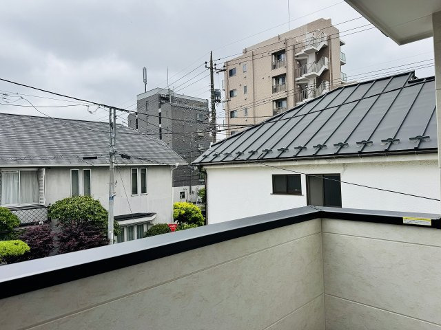 八王子市　本町　新築一戸建て　４期のバルコニー|～陽当たりの良いバルコニー　洗濯物がよく乾きそうです～