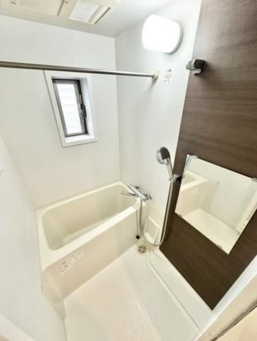 神奈川県横浜市1棟投資アパート【BESTAGE八景島】「満室！」「利回り7.59％。「2013年築」の浴室