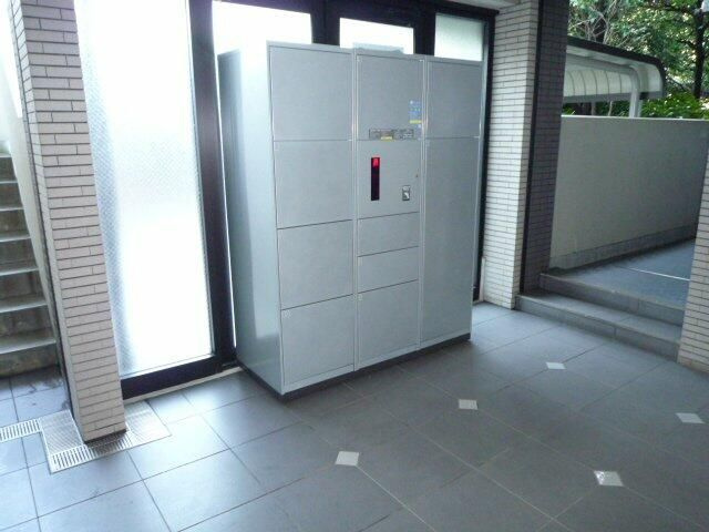 ヴェルデ久我山のエントランス