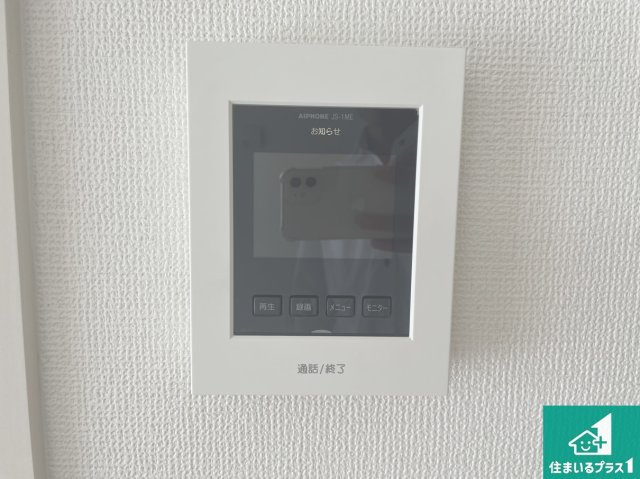 ★29(土)30(日)現地見学可能！★守山市岡町　全2邸の防犯設備|カラーモニターインターホン！声だけでなく来訪者の姿や顔がモニターで確認できるので、小さなお子様がいらっしゃるご家庭でも安心できます！
