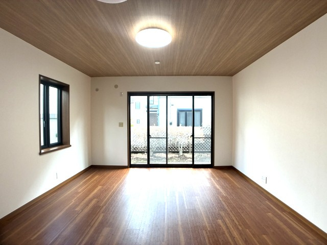 緑が丘２丁目　中古戸建の洋室