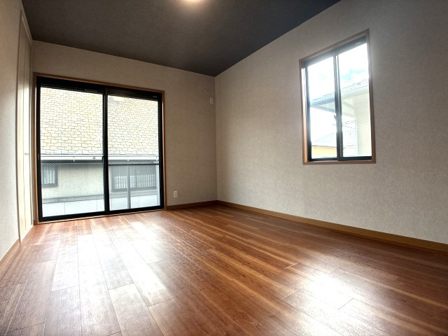 緑が丘２丁目　中古戸建の洋室
