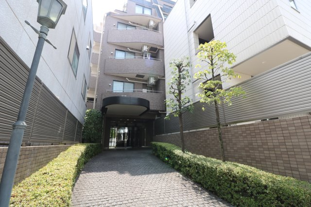 【エントランス】