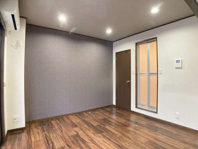 マンションさくらIIの居間・リビング