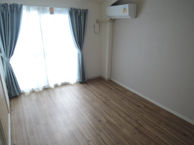 パレ若松の寝室