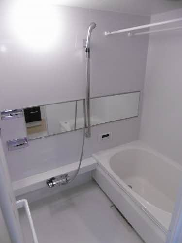 シャーメゾンフェスタの浴室