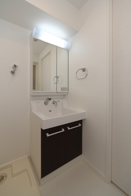 新品家具付きマンション大楠25(KaGood福岡)の洗面所