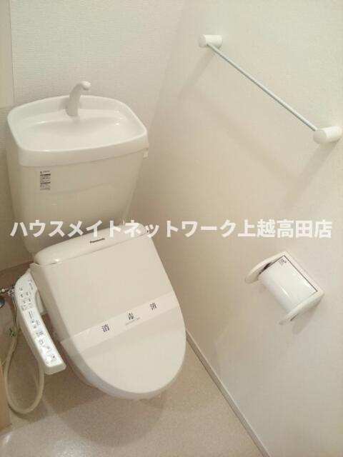 カーサアルコバレーノⅠのトイレ|温水洗浄暖房便座
