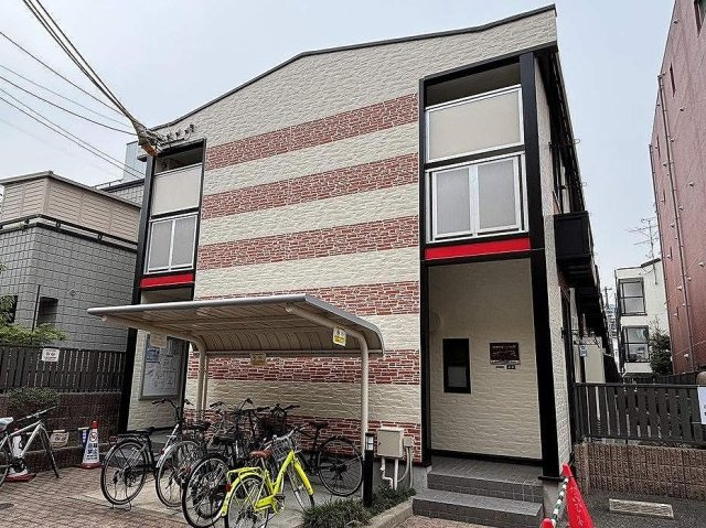 レオパレスライトハウス上田の外観|外観は落ち着いています