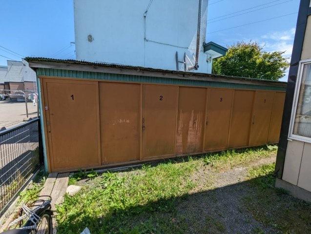 鳥取北3丁目　アパート2棟【あきさとマンションA・B】のその他|物置