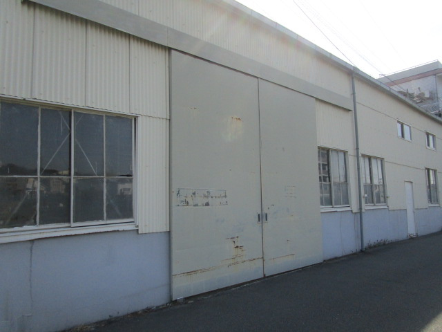 伊丹市北伊丹２丁目の倉庫の外観