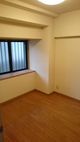 城北ビルの居間・リビング