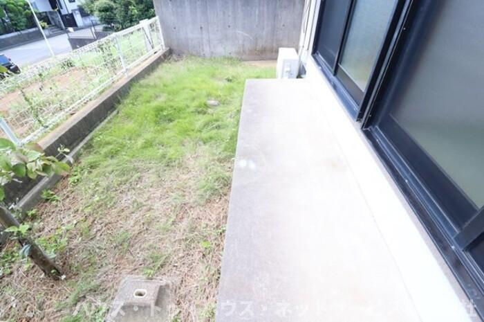 ロイヤルタウン泉　Ｄのバルコニー
