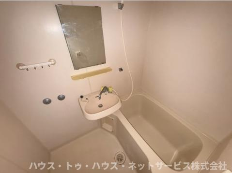 ラフィーヌ・池田５番館の浴室