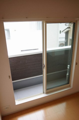 【バルコニー】 | フーガ津屋崎Ⅰ | 外からの目が気にならないバルコニーで洗濯物が干せます