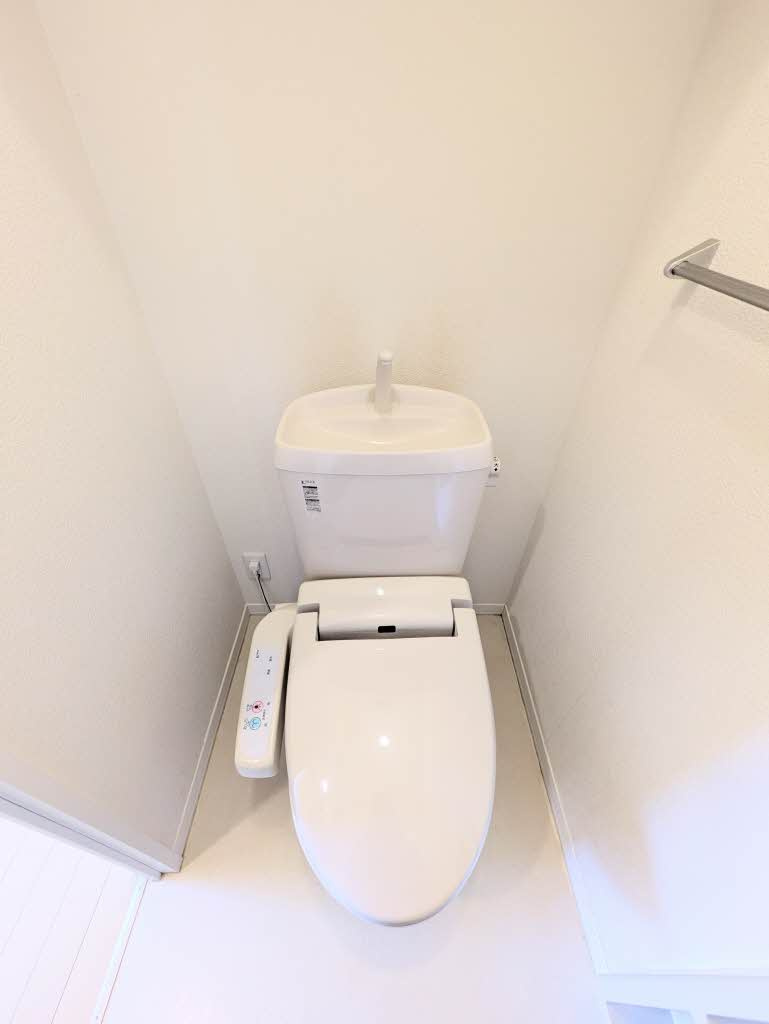シャーメゾン東岐波C棟のトイレ