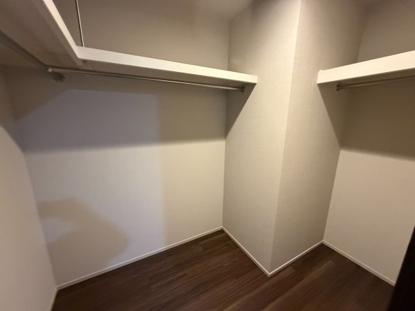 【収納】 | 【収納】スペースを最大限に生かすコの字型ウォーウインクローゼット！