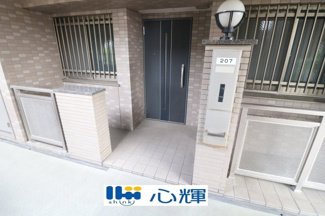 【玄関】 | サーパス若松町 ２階 中古マンション