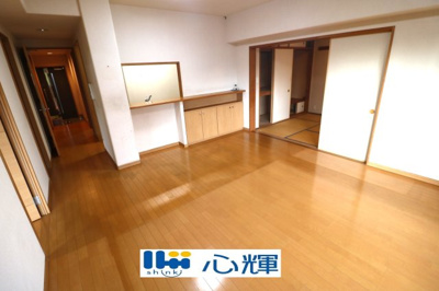 【居間・リビング】 | サーパス若松町 ２階 中古マンション