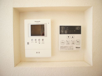 【設備】 | ベルコート | 訪問者の確認ができるTVドアホン付きです♪