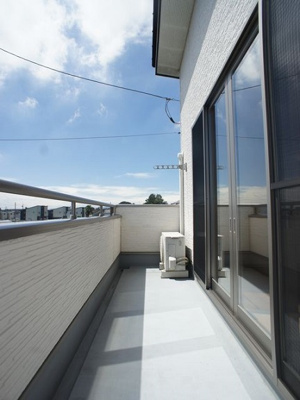 【バルコニー】 | ベルコート | 日当たり良好！お洗濯物がたくさん干せます♪