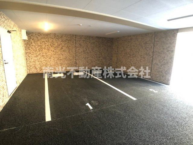 PHOENIX Clove Tomoiの駐車場