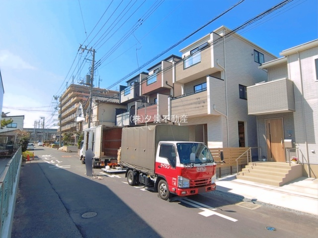 《仲介手数料無料》南区白幡６丁目5-1新築一戸建てブルーミングガーデン