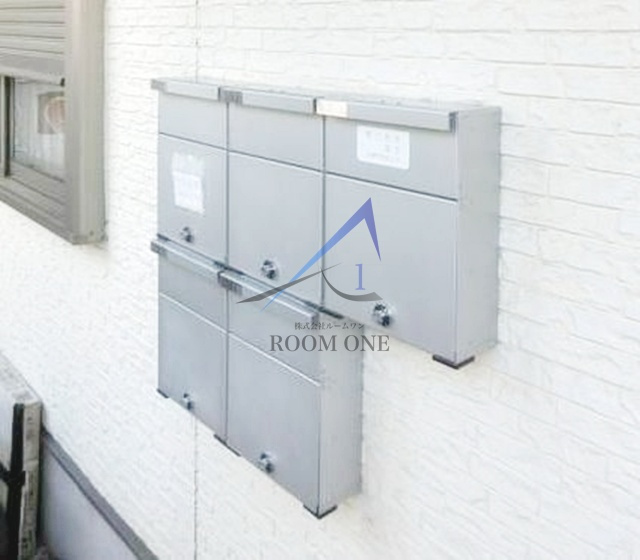 Ｄｅａｒ　Ｃｏｕｒｔ　田園調布南のその他共用部分|集合ポストです。