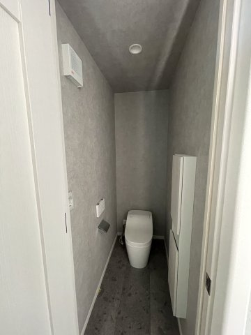 中古戸建・中古住宅　桐生市相生町5丁目　天沼小学校・相生中学校のトイレ|トイレにサニタリー収納がついているのも便利です！