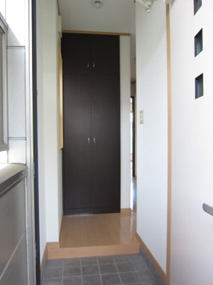 【玄関】 | コーポ１８ | 【同タイプ参考写真】