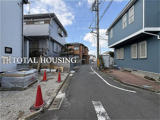 【前面道路含む現地写真】