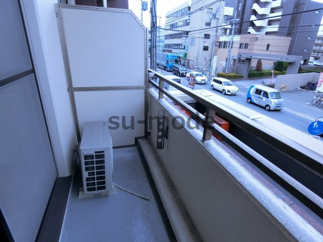 孝成ビルのバルコニー