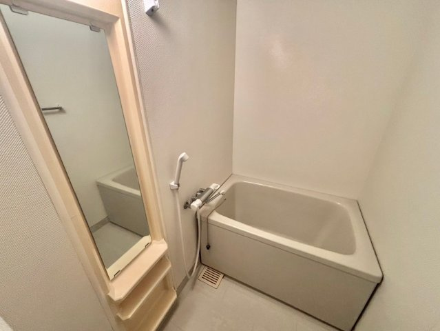 サンヒルズ西今宿の浴室