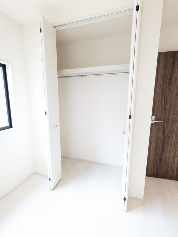 大洗町五反田　3期の収納|ウォークインクローゼットで収納スペースが充実しています！！（同施工物件）